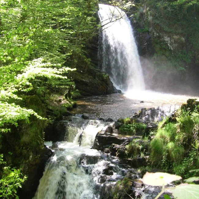 Circuit des cascades de Murel – passerelles endommagées